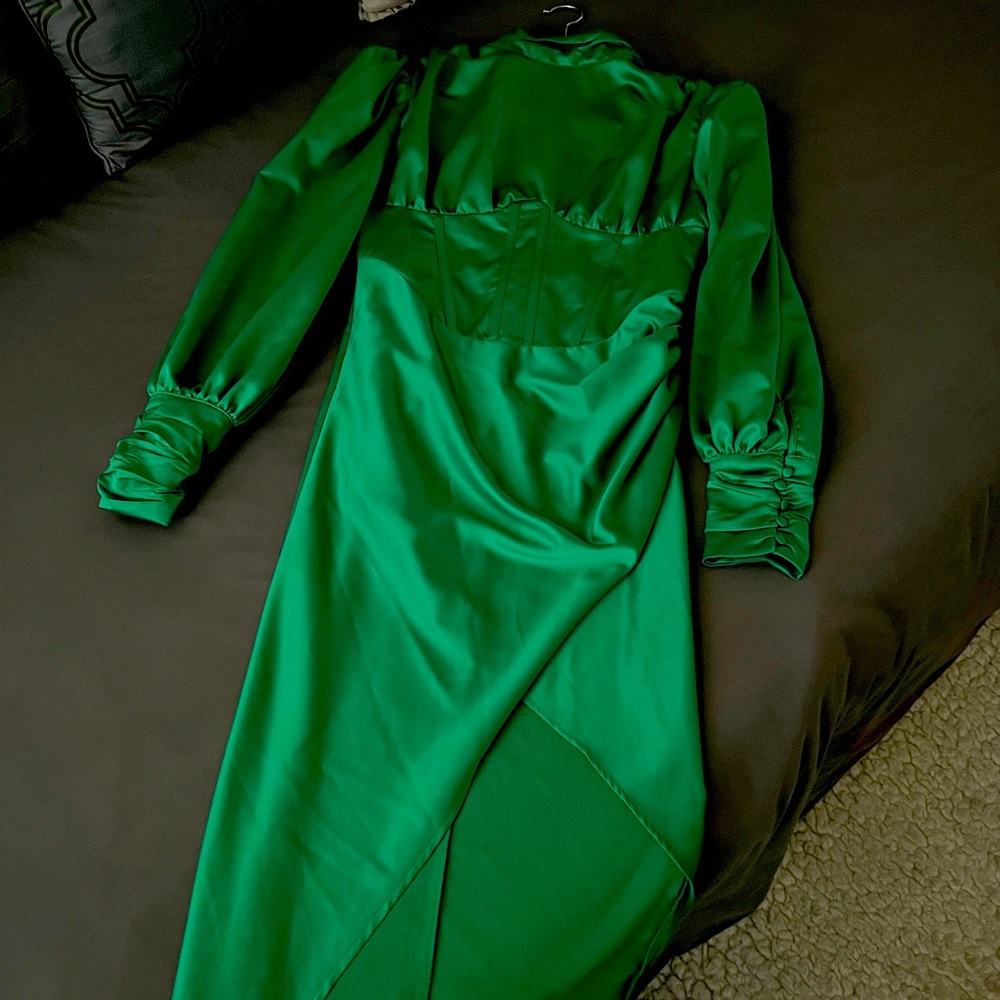 Beautiful Green Midi Dress